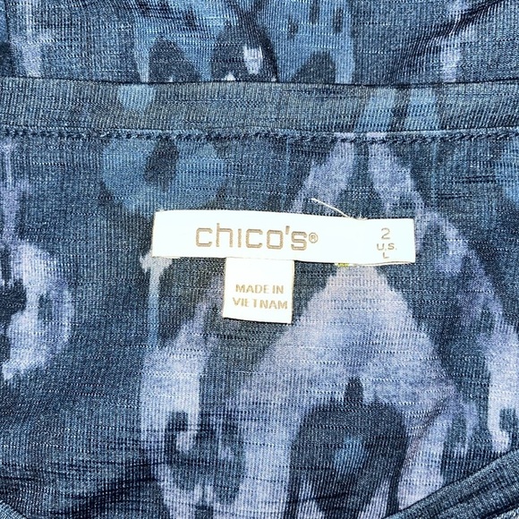 Chicos size 2 or Large Blue Patterned Women's Top.  Excellent condition - Picture 7 of 8